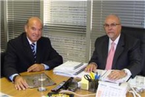 Prefeito Anilton Bastos com o ministro Mário Negromonte; resultado do encontro foi positivo 