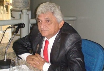 Paulo Gomes é eleito presidente da Câmara de Glória-BA.