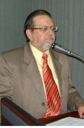 Dr. Celso Pereira de Souza