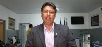 Anttonio Almeida Júnior é medico veterinário 