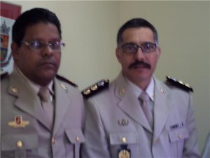Major Genilson Santiago Messias (E) Tenente Coronel Paulo Almeida Guerra (D)