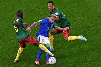Na derrota para Camarões, a Seleção demonstrou desentrosamento e falta de confiança
