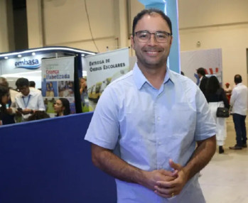 Entre as atrações contratadas pelo prefeito, Mário Galinho (PSD), estão Biquini Cavadão e Deton