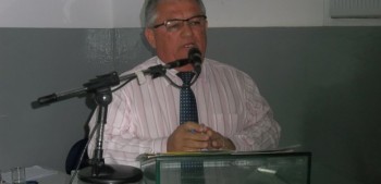 Nido de dotor aparece com chance de ser o candidato governista