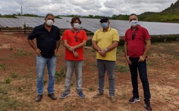 Paulo Afonso: Porque não implantar uma fonte renovável e inesgotável de energia? (Energia Solar)