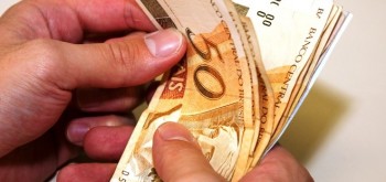 Pela proposta, salário mínimo terá aumento de 8,37% a partir de 1º de janeiro