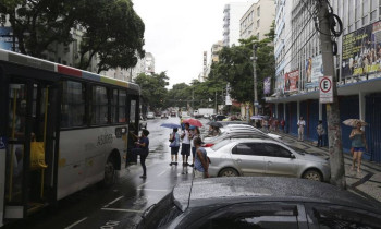 Em Paulo Afonso com a ausência da chamada zona azul o primeiro a usar o espaço em frente ás loja
