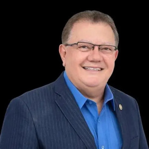 Dr. Celso Brito Miranda