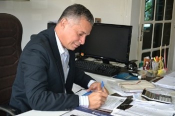 Trabalhador que teve o benefício cortado pela perícia do INSS deve voltar a pagar para ter direito