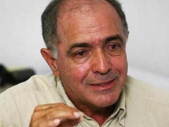 Bandidos apontaram arma para cabeça do secretário