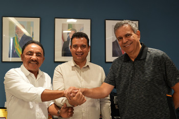 Roberto Carlos, Andrei Gonçalves e Félix Mendonça