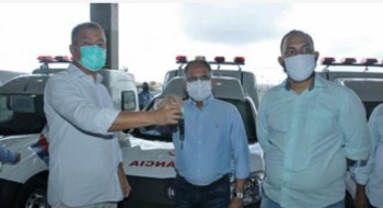 O veículo foi pelo governador Rui Costa ao secretário de Saúde, Luiz Humberto