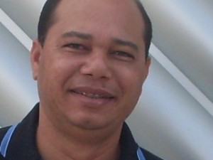   Fábio Salvador, apresentador de um programa de grande audiência na RBN 