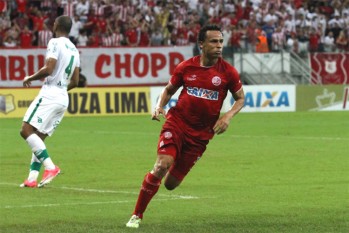 Além de Gilmar, Náutico pode também não contar com Vinícius que se recupera de uma lombalgia