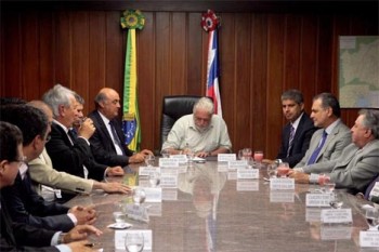 Governador assinou contrato no valor de R$ 150,9 milhões