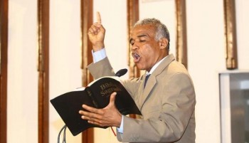 Isidoro deixou de ser gay, para combater o homossexualismo