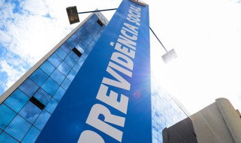 Teto da Previdência Social subirá para R$ 7.786,01.