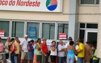 Os clientes podem agendar nos bancos os pagamentos das contas de consumo