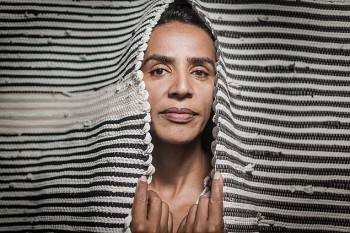 Los números del IBGE muestran que el total de trabajadoras domésticas subió ligeramente este año