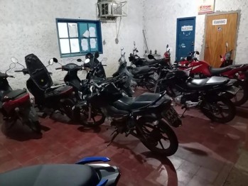 Motos apreendidas na 6ª Ciretran após blitz realizada neste final de semana