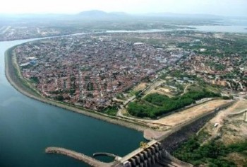 Vista aérea panoramica da Ilha de Paulo Afonso
