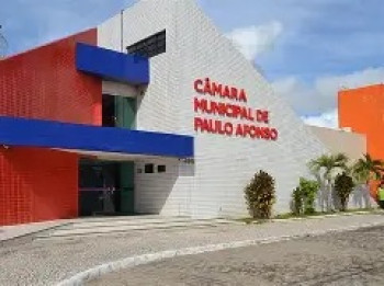 O movimento usual das sessões volta a acontecer somente em agosto, depois das férias de meio de an