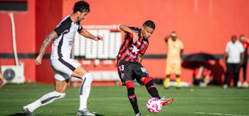 Leão foi derrotado pelo Timão por 1 a 0 e segue na degola da Série A