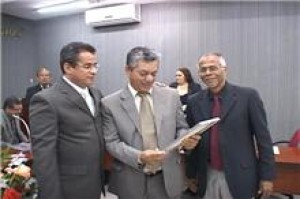 Marquinhos do HNAS, Dr. Rosalino Almeida (C) e Regivaldo Coriolano