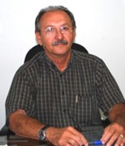 O trio secretário Valdenor Teixeira lidera a preferência dos internautas