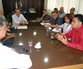 Prefeito e representantes da UNIVASF 