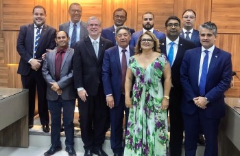 O presidente atual Dr. Fabrício prestigiou a homenagem concedida pela Câmara de Paulo Afonso.