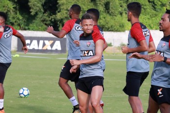 Das 40 disputas, o Atlético-PR venceu 17. O Vitória ganhou 16, e 7 jogos terminaram empatados
