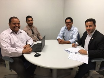 Prefeito David Cavalcanti em reunião na GIGOV/FS (Caixa).