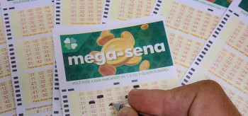 Nenhuma aposta acertou as seis dezenas do concurso 3.033; próximo sorteio será na terça-feira (4)
