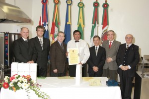 Sommelier Marcos dy Kodo (C)