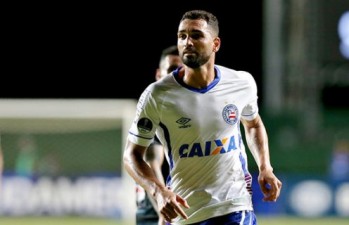 Com gols de Gilberto e Tiago, Tricolor pula para a décima posição do Brasileirão