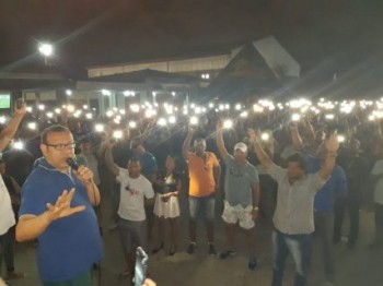 Fechamento de avenidas, ataques contra ônibus e bancos, faltas em serviço, entre outras irregulari