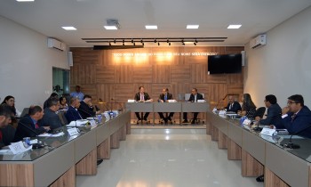 Vereadores devem aprovar orçamento de R$ 348 milhões  proposto por Luiz de Deus 