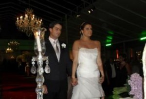 Caroline Aleluia agora terá a missão de honrar o brilho do pai 