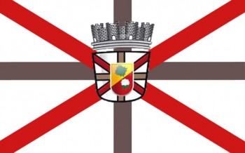 Apesar de feia, a bandeira de Glória ainda é símbolo do orgulho dos moradores  