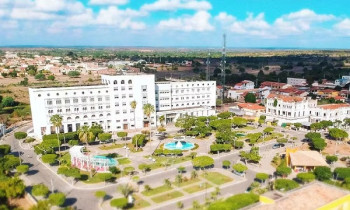 Vagas são para médicos, motoristas e jardineiro. Inscrições ficam abertas até 11 de março.