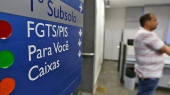 Começa hoje (26) o pagamento do abono salarial referente ao ano base 2017. A estimativa é que seja