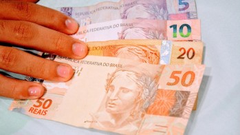 O repasse será feito em duas parcelas, sendo a segunda em junho