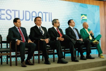 Medida provisória criará documento digital.