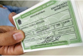 Basta o usuário digitar o nome do serviço desejado no campo de busca do site ou do aplicativo que