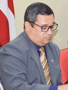 Atual vice-presidente do Legislativo, Bero do jardim Bahia, reclama de interferências externas