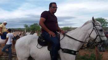 Chaves ao estilo faroeste caboclo