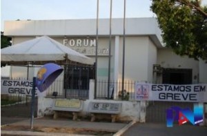 Fórum Adauto Pereira de Souza vazio há 37 dias