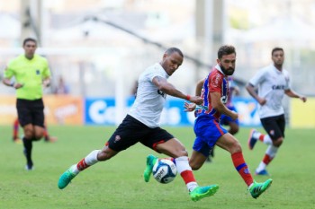 Rubro-negro Patric acabou expulso enquanto o tricolor Allione marcou um golaço