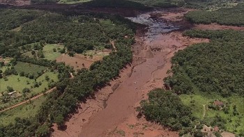 Barragem se rompe em Brumadinho, na grande Belo Horizonte 